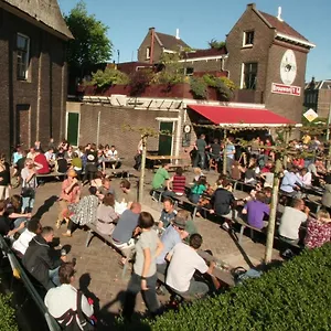 Romantic Quiet Studio On The Canal Amsterdam